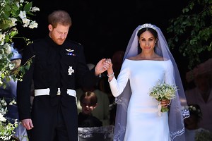 エリザベス女王にとってメーガン妃のウエディングドレスは予想外なものだった？