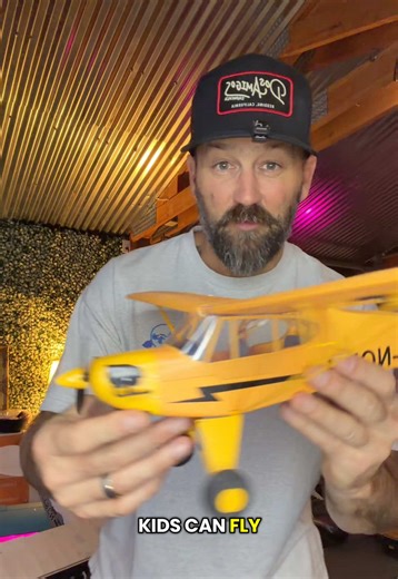 Experience Classic Piper Cub Vibes with This RC Plane