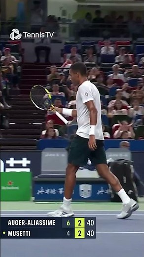 Jaw-Dropping Auger-Aliassime Performance 😮