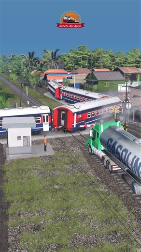 kereta api dan truk bertukar jalan #train #keretaapi #railway