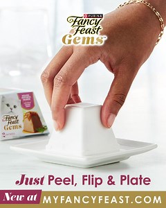 2.5K reactions · 321 shares | Introducing our easy-to-feed, single-serve decadent entrée. Mix & match her favorite flavors. | Purina Fancy Feast | Facebook