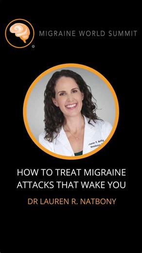 Migraine attacks are hard enough to treat when you’re awake but when they strike while you’re asleep, they can completely throw you off. By the time you wake up, you’ve often missed the treatment window and the attack has already gained momentum 🚂 Drop a 🧠 in the comments if you’ve ever woken up to an attack already in full force. At this year’s Migraine World Summit, Dr. Natbony explained that attacks between 4–7am are common due to natural drops in melatonin during that time. So, how do we t