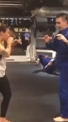 32K views · 821 reactions | He blinked then he was on the floor taping out! #thesoundeffectsguy #sergekikonda | The Sound Effects Guy | Facebook