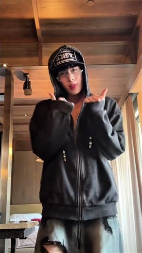 Santa joined this dance challenge! #santapp #jasper #perthsanta