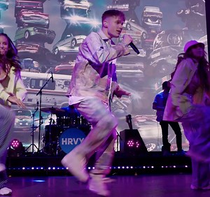 10K views · 1.3K reactions | tour starts tomorrow…. can’t wait to see you guys ❤️ https://hrvy.lnk.to/HRVYPassApp | HRVY | Facebook