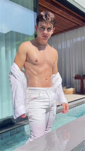 Embrace Summer Vibes with Guillo Cuellar's Lifestyle