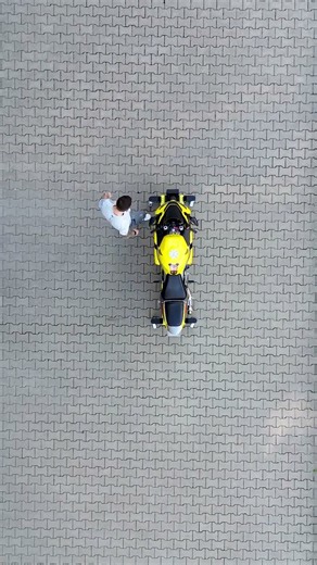 Motorcycle lift platforms