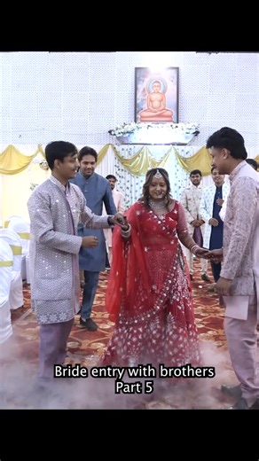 Dhruvi Shah | #Girlboss | Lifestyle Creator on Instagram: "Still this song gives me goood bums 🥹🥹🥹 . . Bride Entry with brothers . . Unique bride entry #bridalentry"