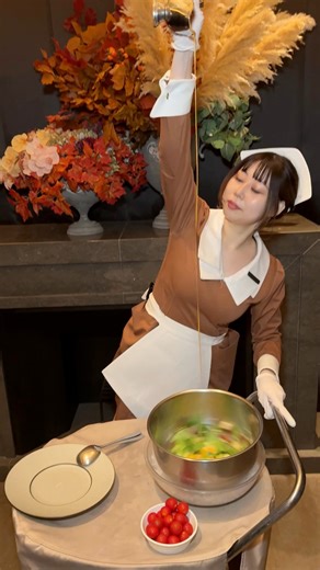 Tokyo’s Famous Spinning Bowl Salad at Lawry’s The Prime Rib | Street Food Recipes