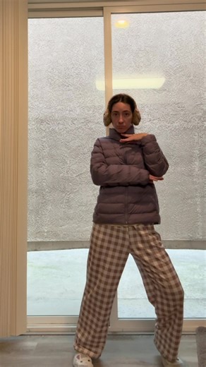 My house has no heat 🥶❄️@ILLIT #notcuteanymore