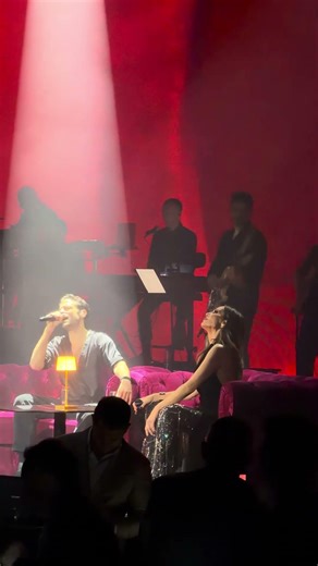 Despina Vandi & Konstantinos Argiros - Den Fevgo | Live at Kentro Athinon