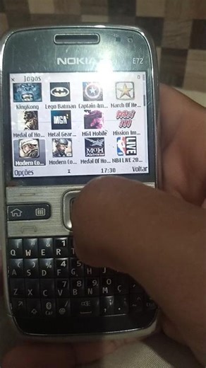 nostalgia pura E72 cheio de jogos java!!