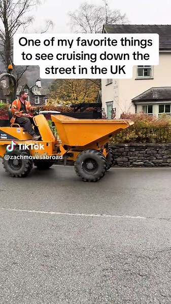 This is just a fraction of the amount of tractors we've seen cruising, but I'm usually driving so #tractors #motorway #ukdriving #ukroads