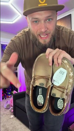 These patriotic Hey Dude Wally Funk Patriot shoes are the kind of laid-back pair that still makes a