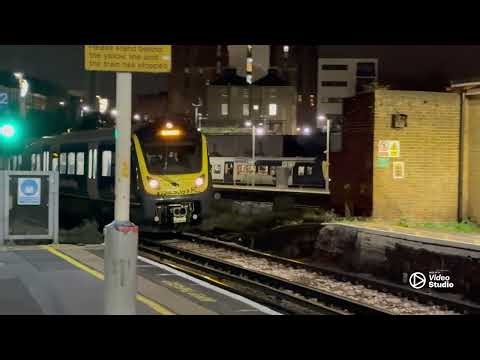 SWR & Southern Trains At Twickenham,Clapham Junction