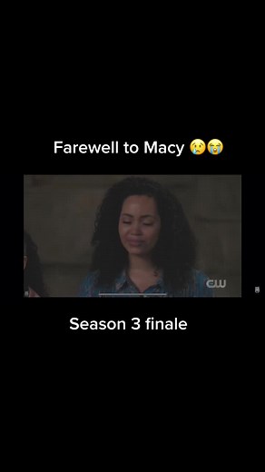 I can’t believe she gone 😢😭💙 the tree retrieved another angel #maggie #mel #macy