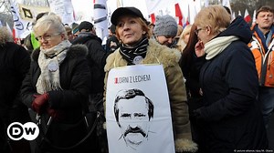 Lech Walesa under pressure in Poland