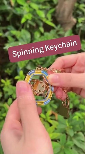 Custom Spinning Metal Keychain | Factory-Direct Corporate Gifts & Souvenirs