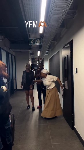 443K views · 6.4K reactions | Had a wonderful interview @yfm﫶❤️as soon I ended my interview I found the whole YFM team waiting for me凉凉Recieving so much love I couldn't hold back my tears 凉Thank you YFM for assuring me I still got it﫶﫶❤️This made my week❤️ | Bongekile Simelane | Facebook