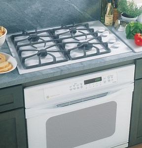 GE Profile™ 30" Built-In Gas Cooktop|^|JGP932TECWW