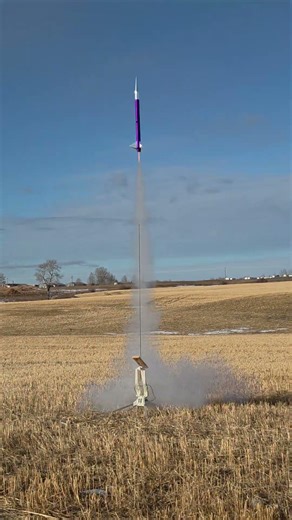 Estes Majestic 1st Flight E12-6