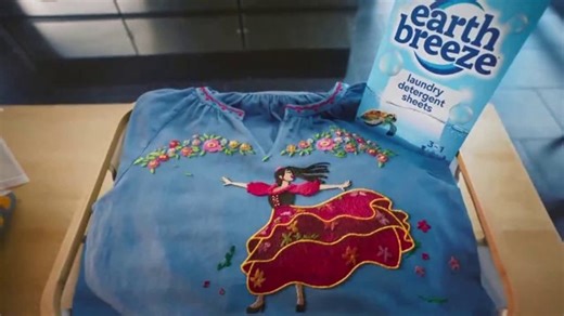 Earth Breeze Laundry Detergent Sheets TV Spot, 'Really Get Clean'