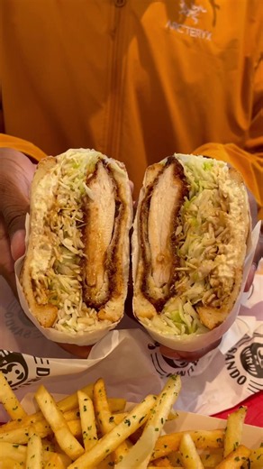 Food Spots in Seattle | Daruma Sando I went to Seattle for the first time over the weekend and I had to find out if the food was good. I had multiple places, but one of the first stops was Daruma Sando. They had Japanese style Katsu sandwhiches. 1651 N 34th St, Seattle, WA 98103 📍 #seattlefood #placestoeat #japanesefood #whatiate #foodtour