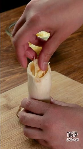 【韓国でバズってるチーズエリンギって知ってる？】エリンギの中にチーズを詰めるだけ！簡単でおいしいレシピ / ​​Cheese Eryngii Mushrooms