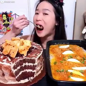 Eating Red Ribbon's Choco Crunch Cake and Palabok Noodles! #mukbang #asmr #filipinofood #pinoyfood #cake #dessert | Peggie Neo