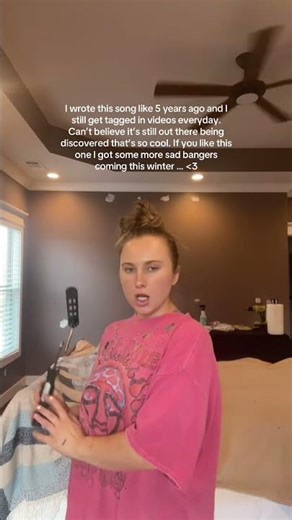 painting my new home feeling grateful #loveyoufromadistance #ashleykutcher #songwriting