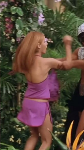 Zarkos Kidnaps Daphne Blake (Sarah Michelle Gellar in Scooby Doo 2002) #Shorts