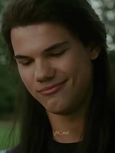 Jacob Black Long Hair in Twilight New Moon | Taylor Lautner