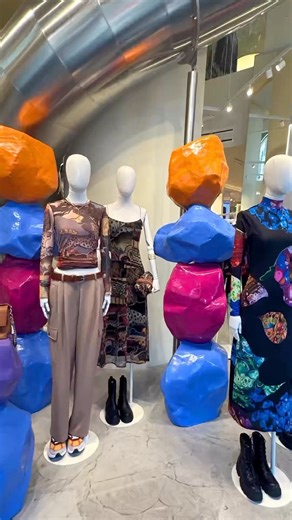 French couturier Monsieur Christian Lacroix’s designs hit Desigual stores. Shop the new collab collection of garments and accessories, available now. ​ #DesigualxMrChristianLacroix #NewDesigual | Desigual