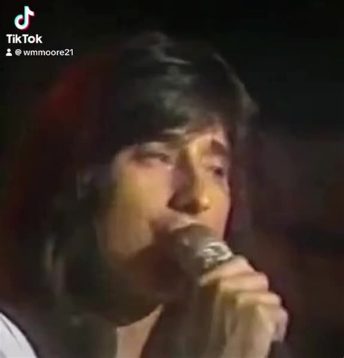 The Magic of 'Lights' by Steve Perry and Journey