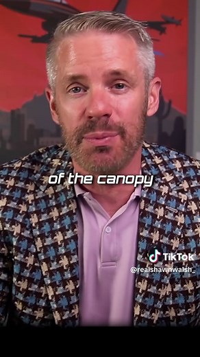 Fighter Pilot Hand Signals 101: Communication at Mach Speed #F16 #FighterPilot #Jets #Pilot