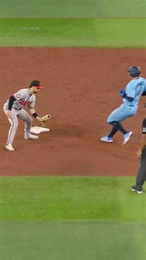 Top Hilarious Moments in Baseball History