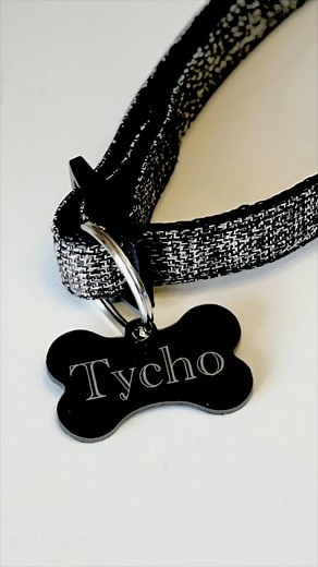 🐶Worried your beloved pups are lost? Wear them a personalized dog tag with your phone number on it to help ensure they can find their way back home. 💕Thanks for our little actor: 9-year-old Tycho Machine: LaserPecker LP4 (2000mm/s version) Material: 2 mm black acrylic Settings: Fill (laser engrave): 1064nm 2K/10/20/1 Cut (laser cut): 450nm 50/80/3 #laserpecker #laserpecker4 #dogtags #diyideas #personalizeddesign #crafting | LaserPecker Global