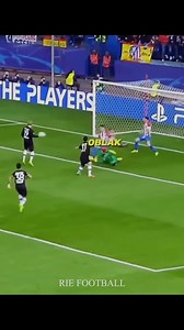 The unique behavior of the goalkeeper #football #fblifestyle | Rie Football ID