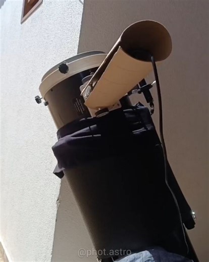 Nyêrdson Ferreira on Instagram: "Gigante região ativa AR4274! Esta região no sol está tão grande que pode ser vista sem o uso de equipamento ótico, apenas usando o seu olho e um ÓCULOS DE ECLIPSE OU FILTRO SOLAR ESPECÍFICO. ⚠️ NUNCA OLHE PARA O SOL SEM PROTEÇÃO ADEQUADA ⚠️ • EQUIPAMENTOS UTILIZADOS > Sky-Watcher Dobsonian 10" Flextube 250P GoTo > Focal length 1200mm F/4.7 > Solar filter O'seelang baader 5.0 > Barlow lens 3x Svbony Achro > Svbony SV305 Pro • CAPTURA > SharpCap 4.1 • PROCESSAMENTO
