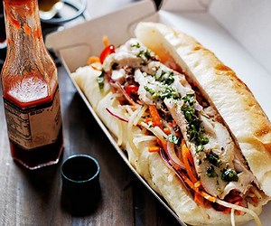 A delicious meal you didn’t know you needed 🥪 Fresh seasonal fillings and slow-roasted meats come together for your perfect sandwich, nourish box, or salad. Cooked slow and served fast - only at Bread and Fill, #GatewaySydney. | Gateway Sydney