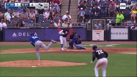 Allen pega un triple de 2 rayas