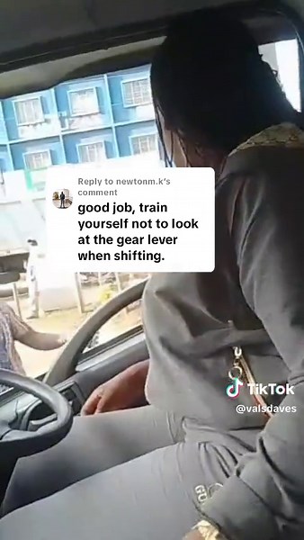 Shifting Tips for Bus Drivers: Master Gear Changes