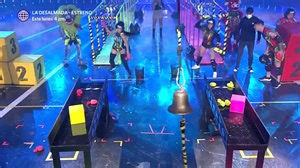 995K views · 4.2K reactions | ¡QUE PASOOO!  Rosángela Espinoza impactó al quitarle el punto de las manos a Tepha Loza. La hermana mejor de ‘La Diosa’ terminó primero el circuito pero aún así fue alcanzada por la ‘Roucha’.  Mira #EEGElOrigen en América tvGO ► https://bit.ly/eegfbtvgo Juntémonos Más. | Esto es Guerra Perú | Facebook