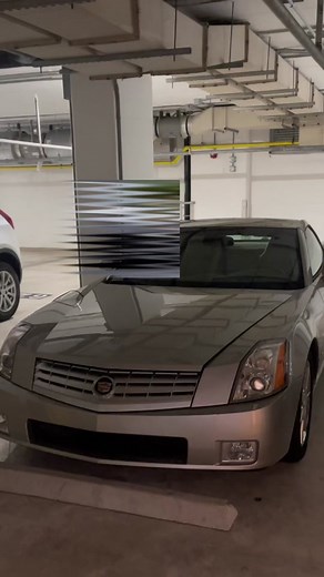 The Luxurious Cadillac XLR: A Closer Look