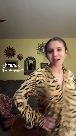 abbey 🧛🏻‍♀️ (@lunafanpage69)’s videos with original sound - ️