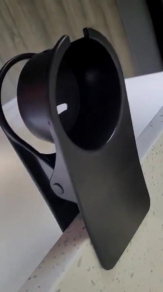 Easy to install and fits cups with handles.