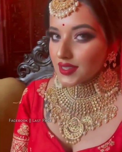 Pakistani bride smoking on her wedding day 😉😉