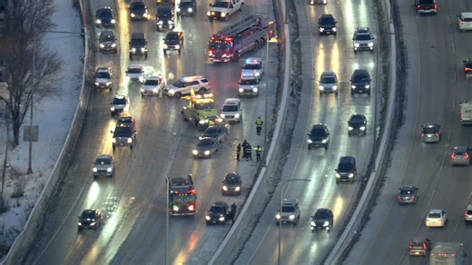 Kennedy Expressway reopens after multi-vehicle crash on Chicago's Northwest Side