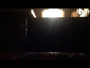 How the Emerson SmartSet alarm clock sets itself to correct time