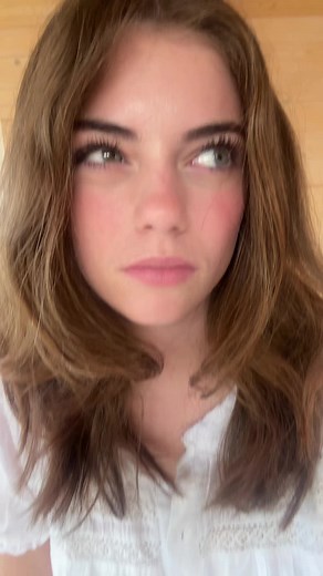 Wavy Bob Haircut: Embrace the Trend